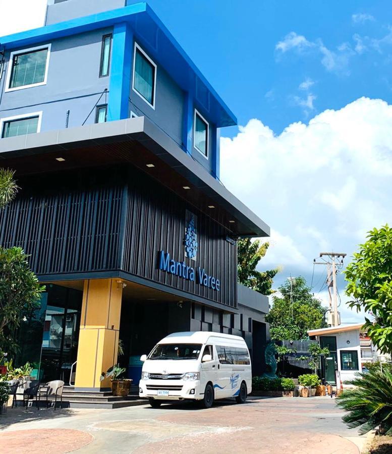 Mantra Varee Hotel Khon Kaen Exteriör bild