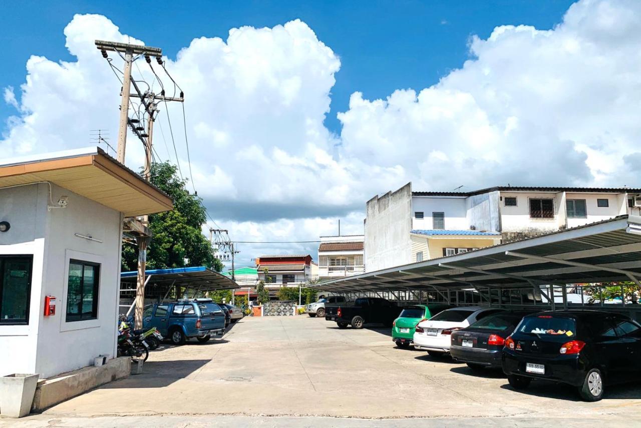 Mantra Varee Hotel Khon Kaen Exteriör bild
