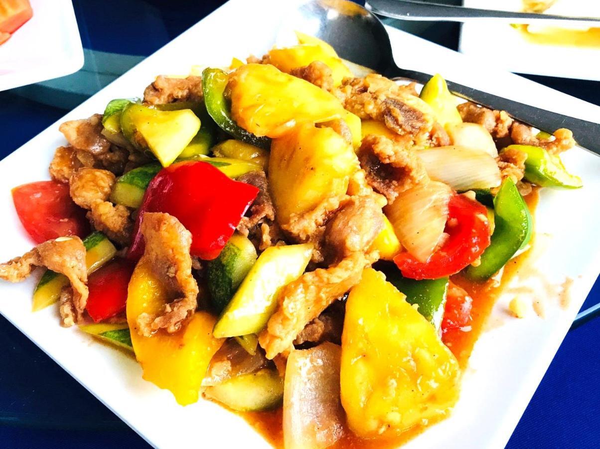 Mantra Varee Hotel Khon Kaen Exteriör bild